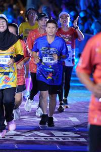 BIB: 798, 3729
                            <button type="button" onclick="openModal(26252021)" class="btn btn-primary btn-sm float-right btn-popup" data-toggle="modal" data-target=".modal-high-quality">
                        <i class="fas fa-shopping-cart"></i> Add to Cart
                    </button>
                                            <button type="button" onclick="isThisMe(26252021, true)" class="btn btn-success btn-sm float-right btn-popup btn-isme hidden" data-toggle="tooltip" data-placement="bottom" title="นี่คือรูปของคุณใช่ไหม คลิกที่นี่เพื่อเอาเข้าอัลบั้ม">
                        <i class="fas fa-plus"></i> Add to album
                    </button>
                    <button type="button" onclick="isThisMe(26252021, false)" class="btn btn-warning btn-sm float-right btn-popup btn-isnotme hidden">
                        <i class="fas fa-ban"></i> Remove from album
                    </button>